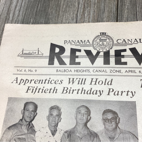 The Panama Canal REVIEW  Publication April 6 1956 Ships Shipping VINTAGE - Picture 3 of 16